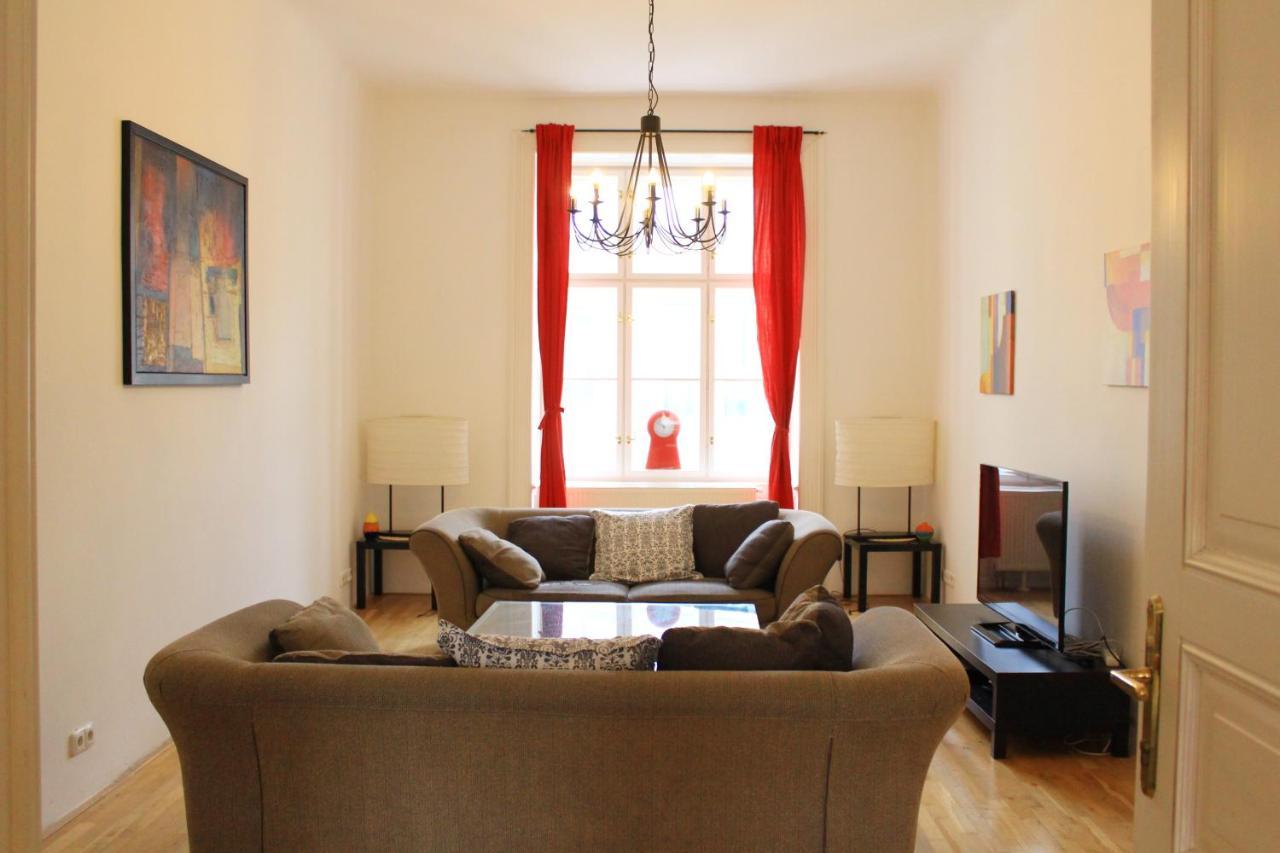 Beautiful Apartments In The City Center Prague Luaran gambar