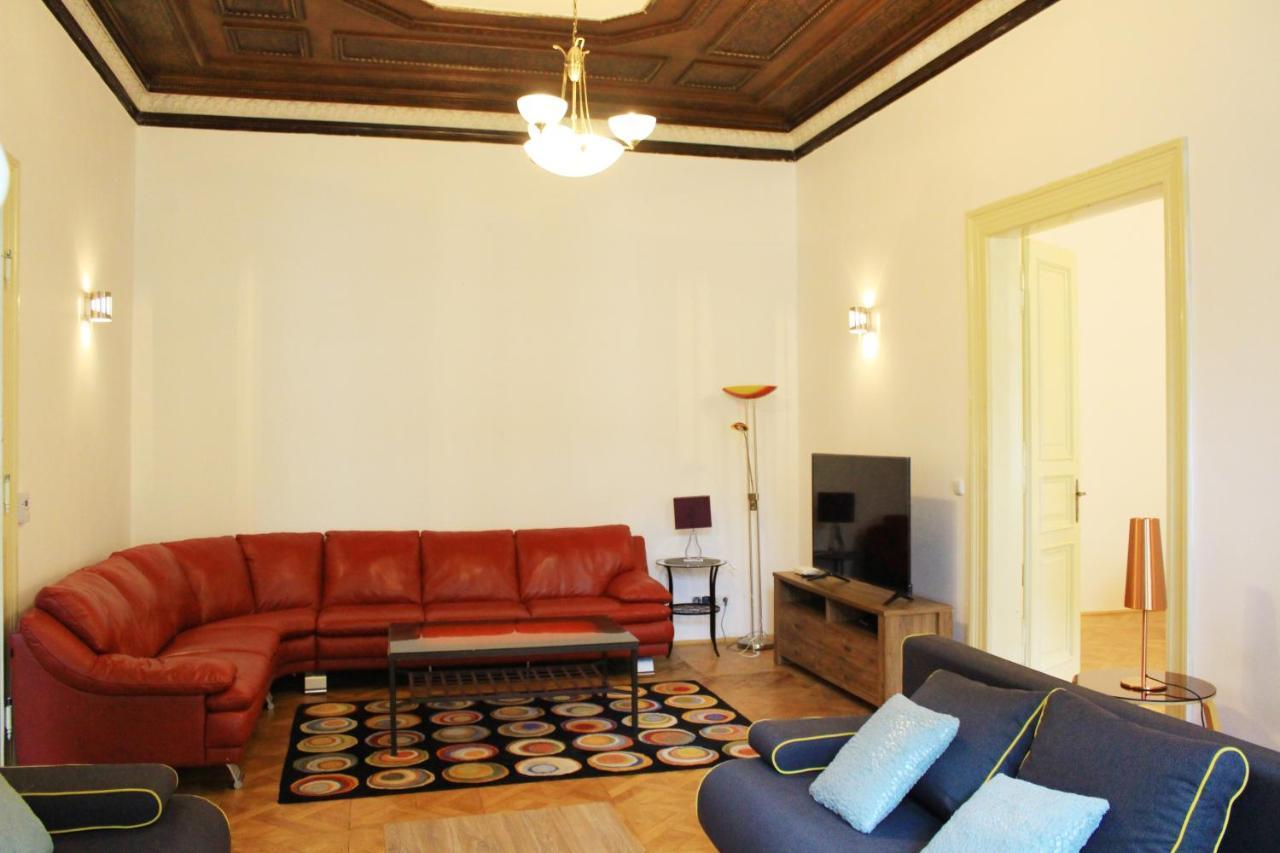 Beautiful Apartments In The City Center Prague Luaran gambar