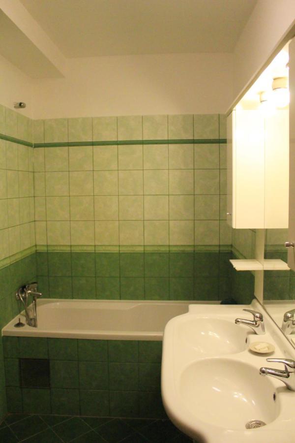 Beautiful Apartments In The City Center Prague Luaran gambar