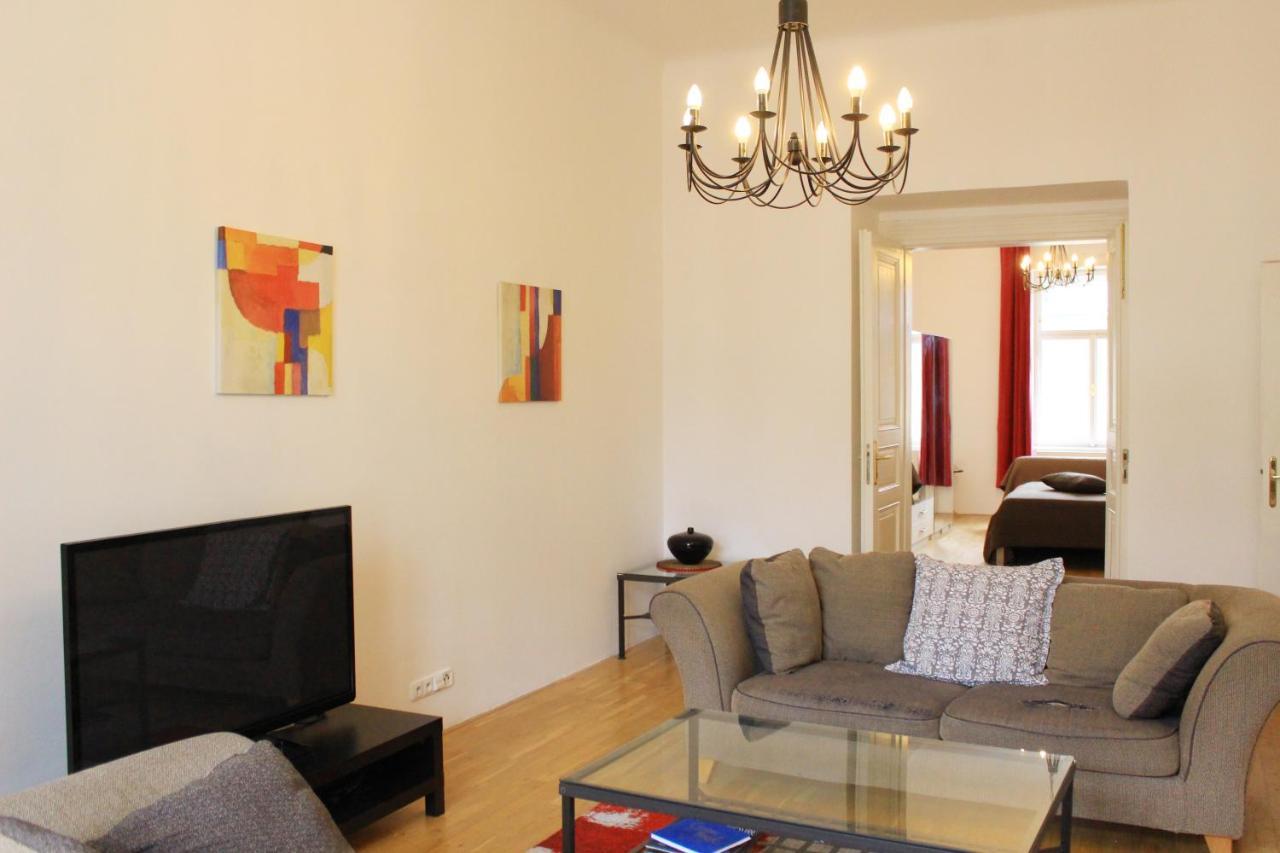 Beautiful Apartments In The City Center Prague Luaran gambar