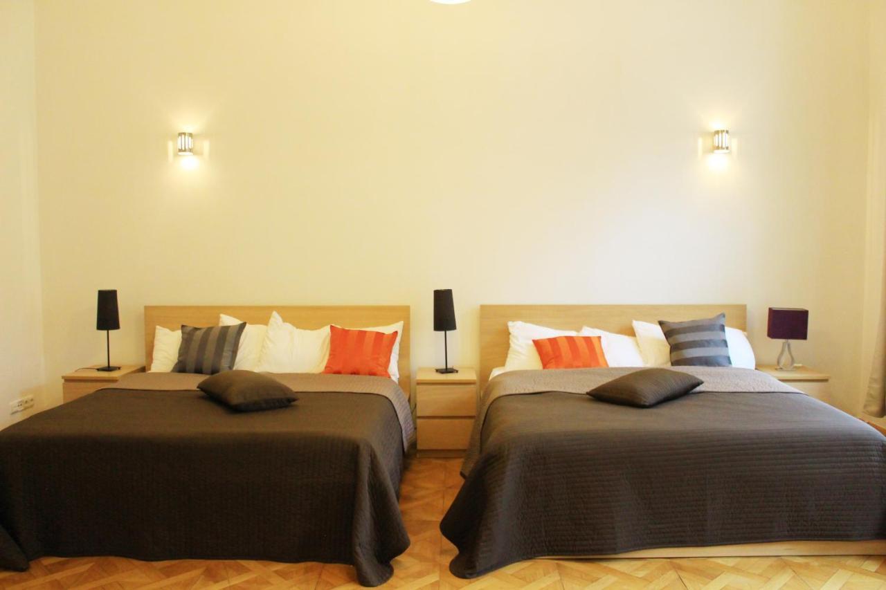 Beautiful Apartments In The City Center Prague Luaran gambar